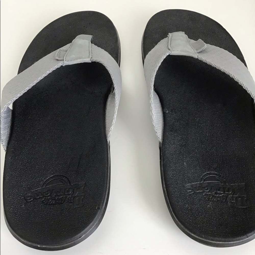 Dr Martens Men flip flops Size us 11 NWOT